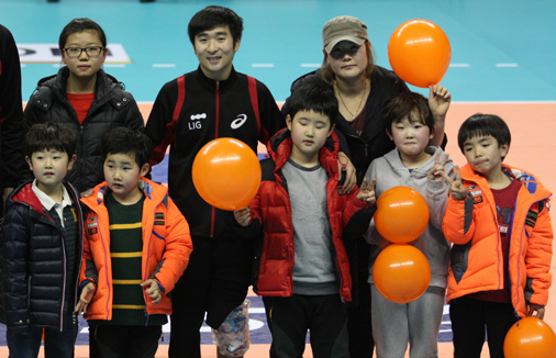 응원존 이벤트, 오렌지팀 선수와 사진촬영