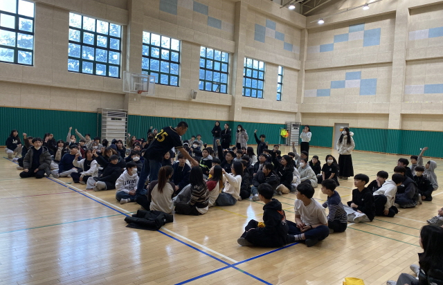 [2025-2026시즌 KB스타즈 배구단 스타즈 스쿨어택] 12월 5일 부용초등학교 진행 사진