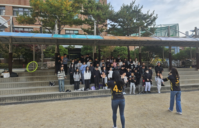 [2025-2026시즌 KB스타즈 배구단 스타즈 스쿨어택] 11월 6일 효자초등학교 진행 사진